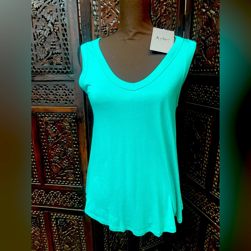 Sleeveless Tshirt